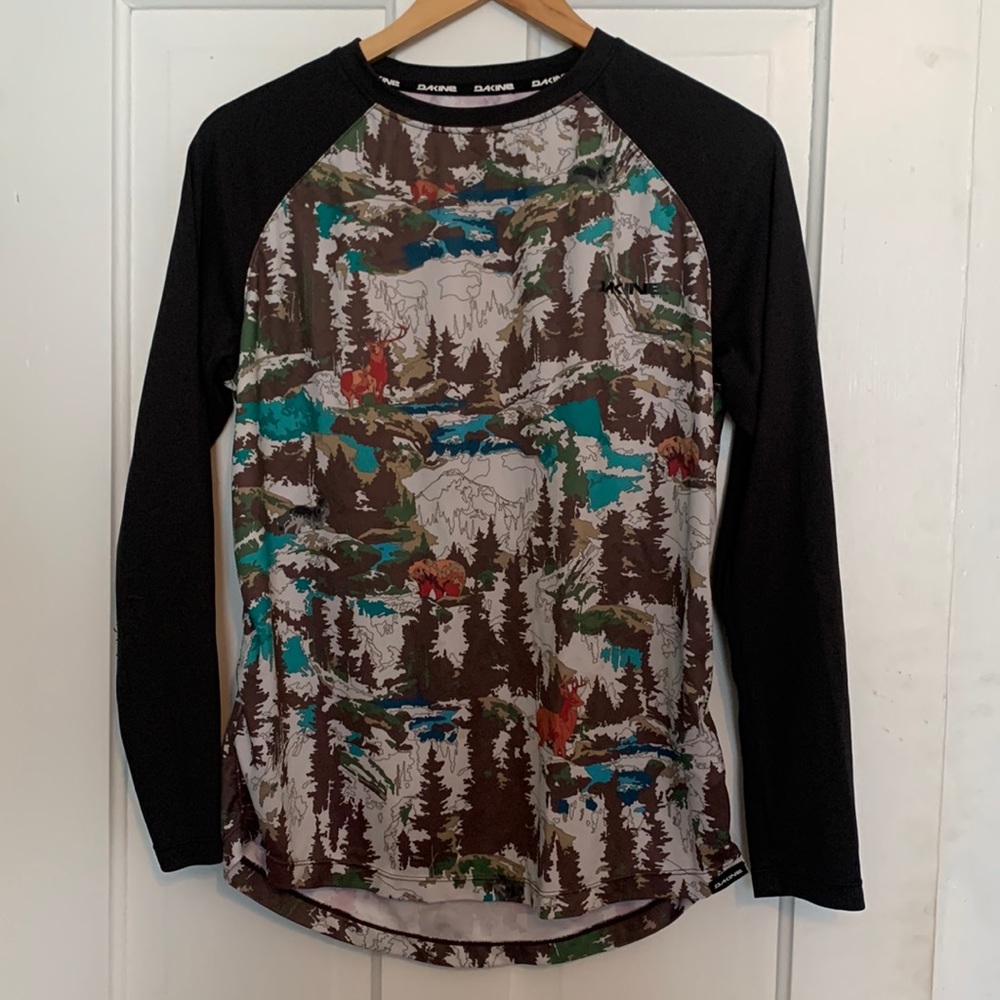 Dakine paint by numbers tech long sleeve for biking/running etc.
